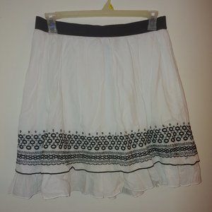 NWOT White Cotton Skirt with Black Accents